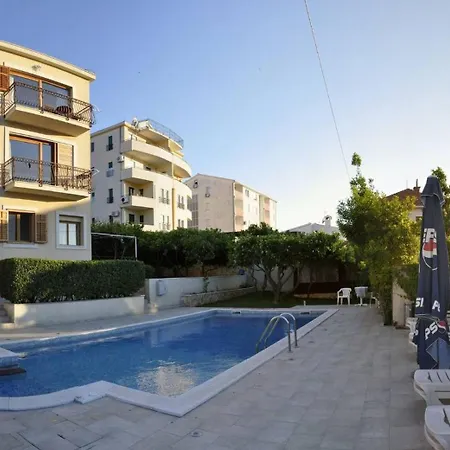 Stunning View With Balcony Апартаменты
