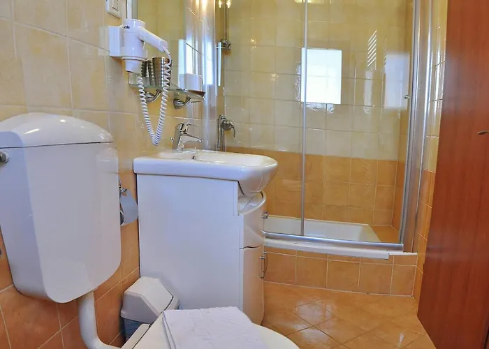 Stunning View With Balcony * 트로기르