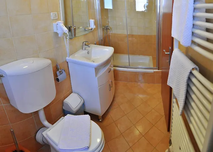 아파트 Stunning View With Balcony 트로기르